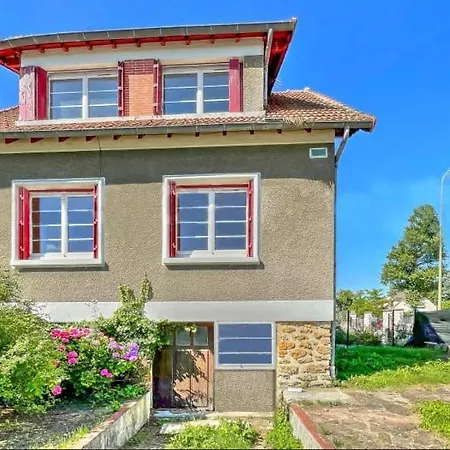 Chadi # Uniquement Pour Chauffeur Des Camions Etranger Seulement, Pas De Toillets Pas De Doucche # Obligatoire De Quitter L'endroit Entre 7 Hr Et 23'30 H Sucy-en-Brie